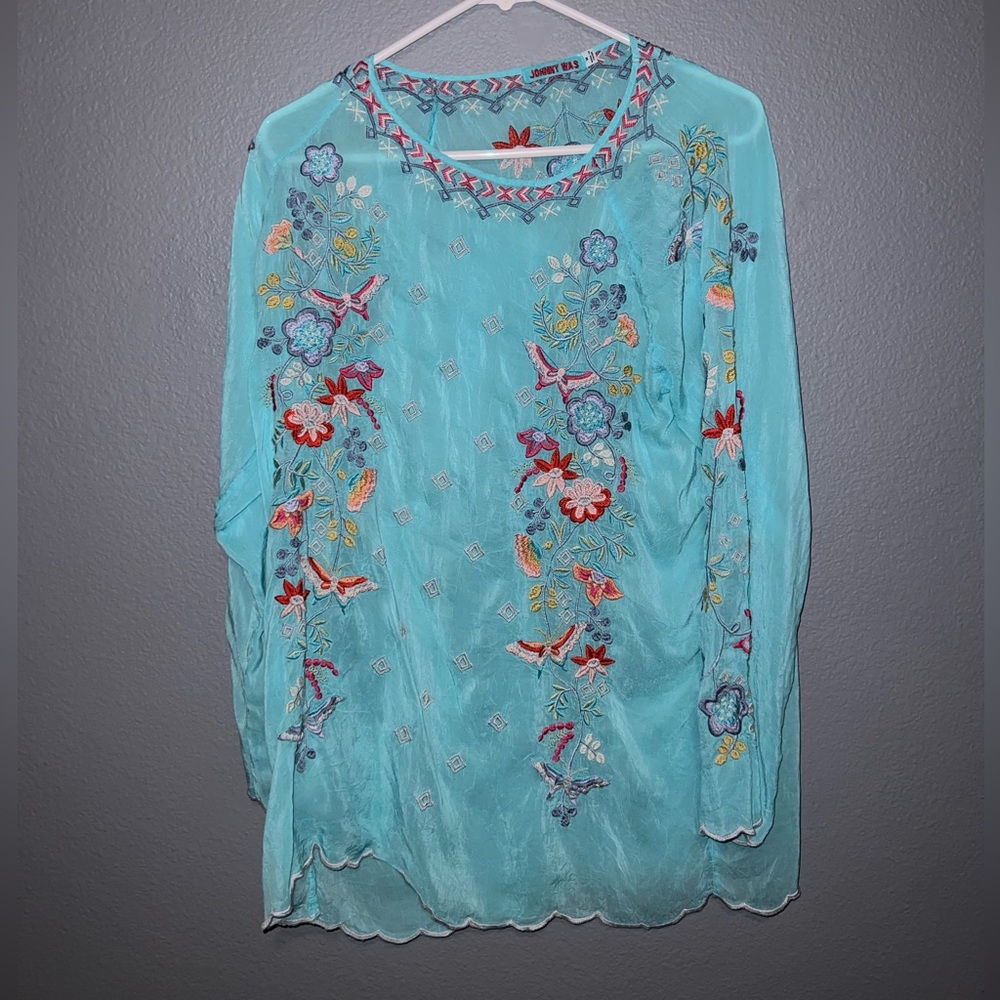 Johnny was embroidered blouse